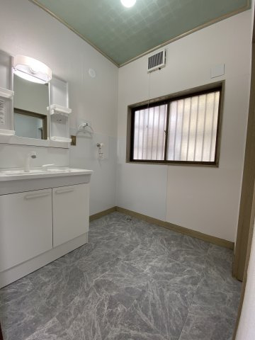 行田市佐間　【リフォーム済】の洗面所|洗面所です