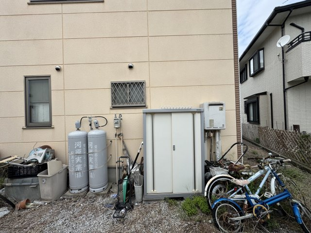 -三丁目不動産- 深谷市人見　吹き抜けのあるお家の庭|たまにはお庭で休日を過ごしてみるのもよいかもしれません