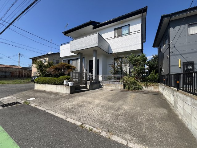 邑楽町大字中野　中古戸建ての外観|落ち着いた雰囲気の外観です