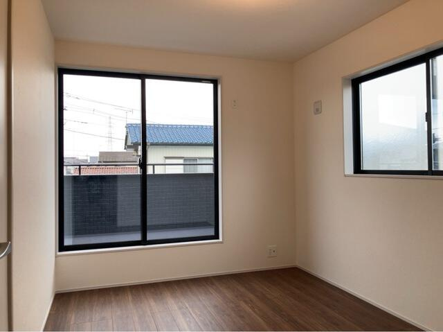リーブルガーデン宇都宮鶴田町第22　新築一戸建ての洋室