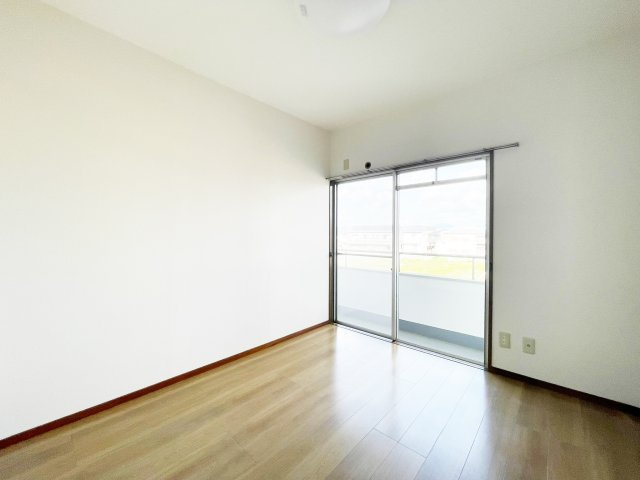 桑村マンションの居間・リビング