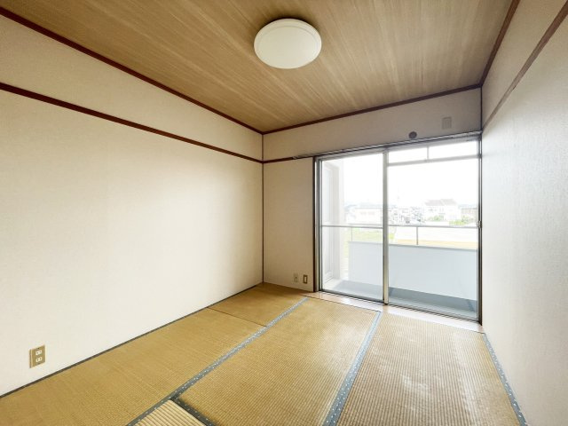 桑村マンションの居間・リビング