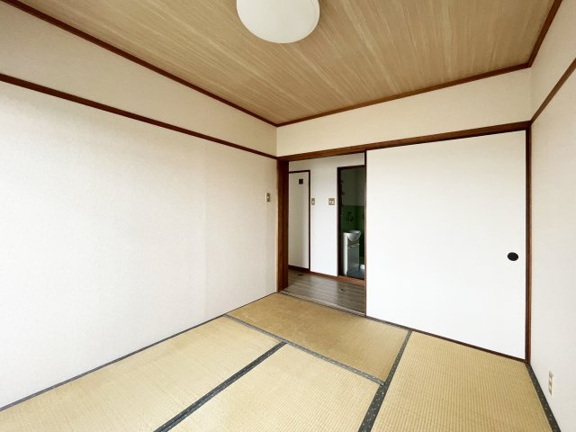 桑村マンションの和室