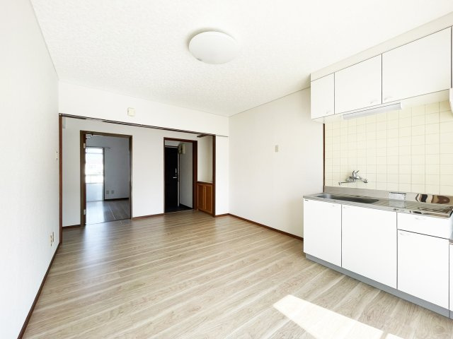 桑村マンションの居間・リビング