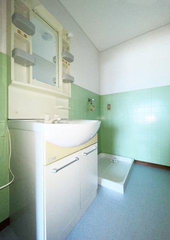 桑村マンションの洗面所