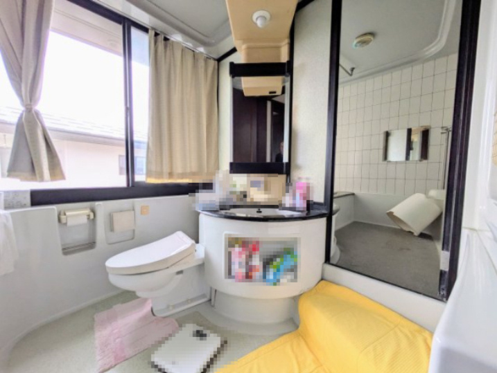 前橋市亀里町　【土地239坪･ミサワホーム中古戸建】のトイレ|清潔感のあるトイレです