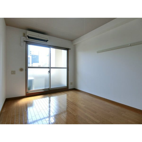 【居間・リビング】コンフォルト鶴舞 