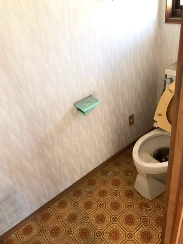 浜松町１丁目戸建のトイレ|コンパクトで使いやすいトイレです