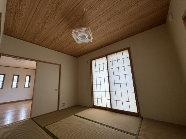 －三丁目不動産-　熊谷市新島　平成18年駐車3台の和室|和室、ちょっとしたくつろぎスペースにいかがでしょうか