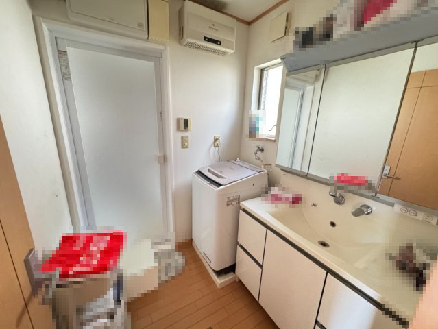 三浦市初声町　中古戸建の脱衣所