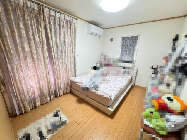 三浦市初声町　中古戸建の洋室|コンパクトで使いやすい洋室です