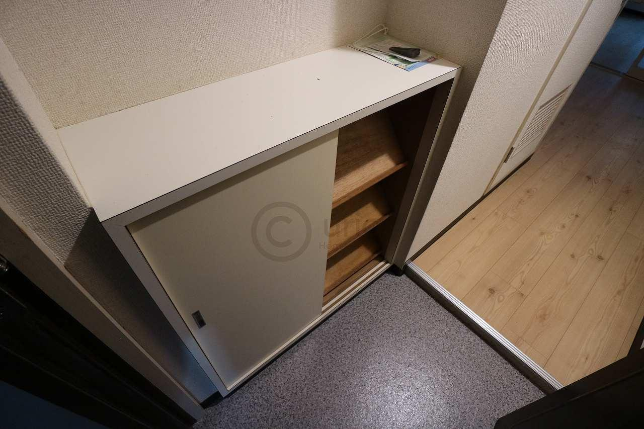 ドウェル本山の玄関