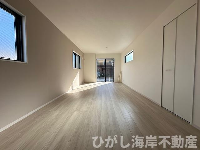 茅ヶ崎市若松町　新築戸建　全2棟　の居間・リビング|19.5帖　LDK