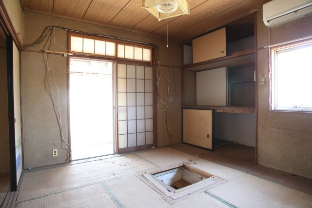 群馬県前橋市日輪寺町 中古戸建の和室|日本らしい落ち着いた雰囲気の和室です