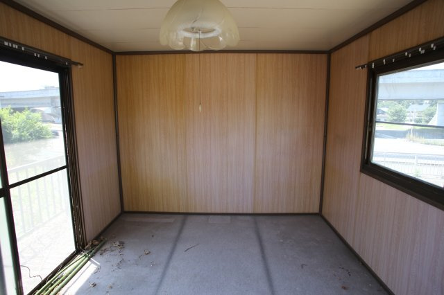 群馬県前橋市日輪寺町 中古戸建のその他|階段