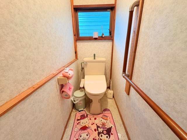 【10畳以上居室有】館山市正木　中古戸建てのトイレ|シンプルで使いやすいトイレです