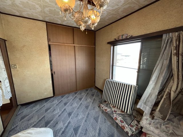 【土地2筆、建物2棟】沼田市下川田町　倉庫付き戸建ての玄関|ゆったりとした玄関です