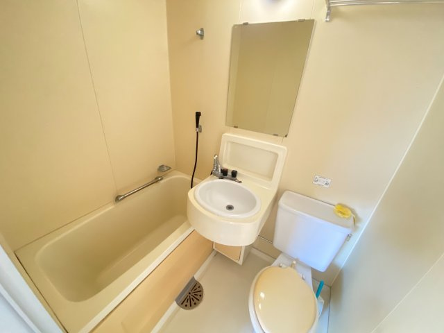 【民泊可！】勝浦市松部   3階建 のトイレ|落ち着いたトイレです