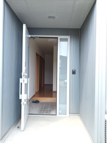 館林市尾曳戸建の玄関|毎日通る玄関はこちらです