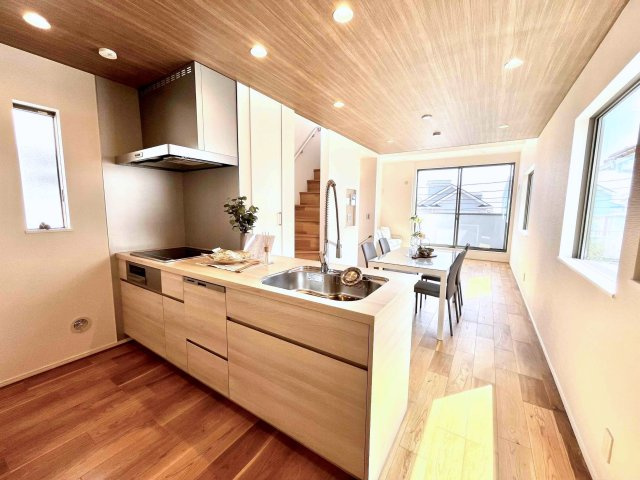 鎌倉市七里ガ浜二丁目戸建のキッチン|きれいなキッチンです