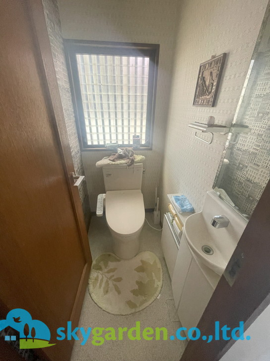 茅ヶ崎市菱沼1丁目　中古戸建のトイレ|清潔感のあるトイレです
