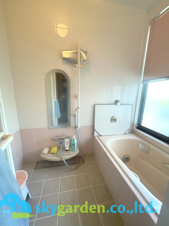 茅ヶ崎市菱沼1丁目　中古戸建の浴室|きれいなお風呂です