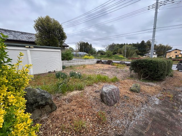 前橋市橋鼻毛石　中古戸建ての庭|お庭で自由な時間を過ごせます