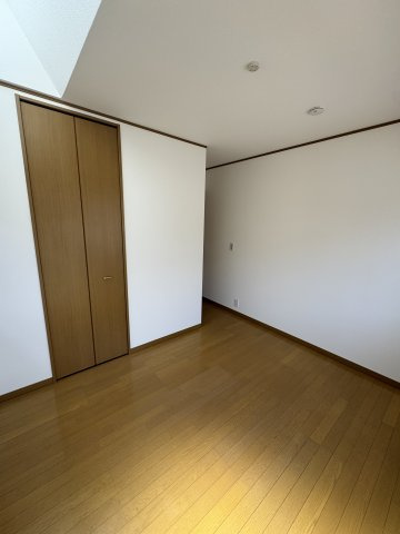 久喜市本町二丁目戸建の洋室|きれいな洋室です