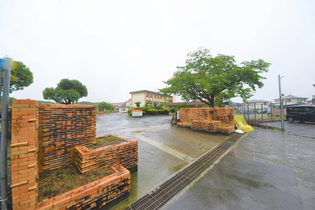 宮崎市大塚町第13-1棟（1号棟）の周辺|江南小学校