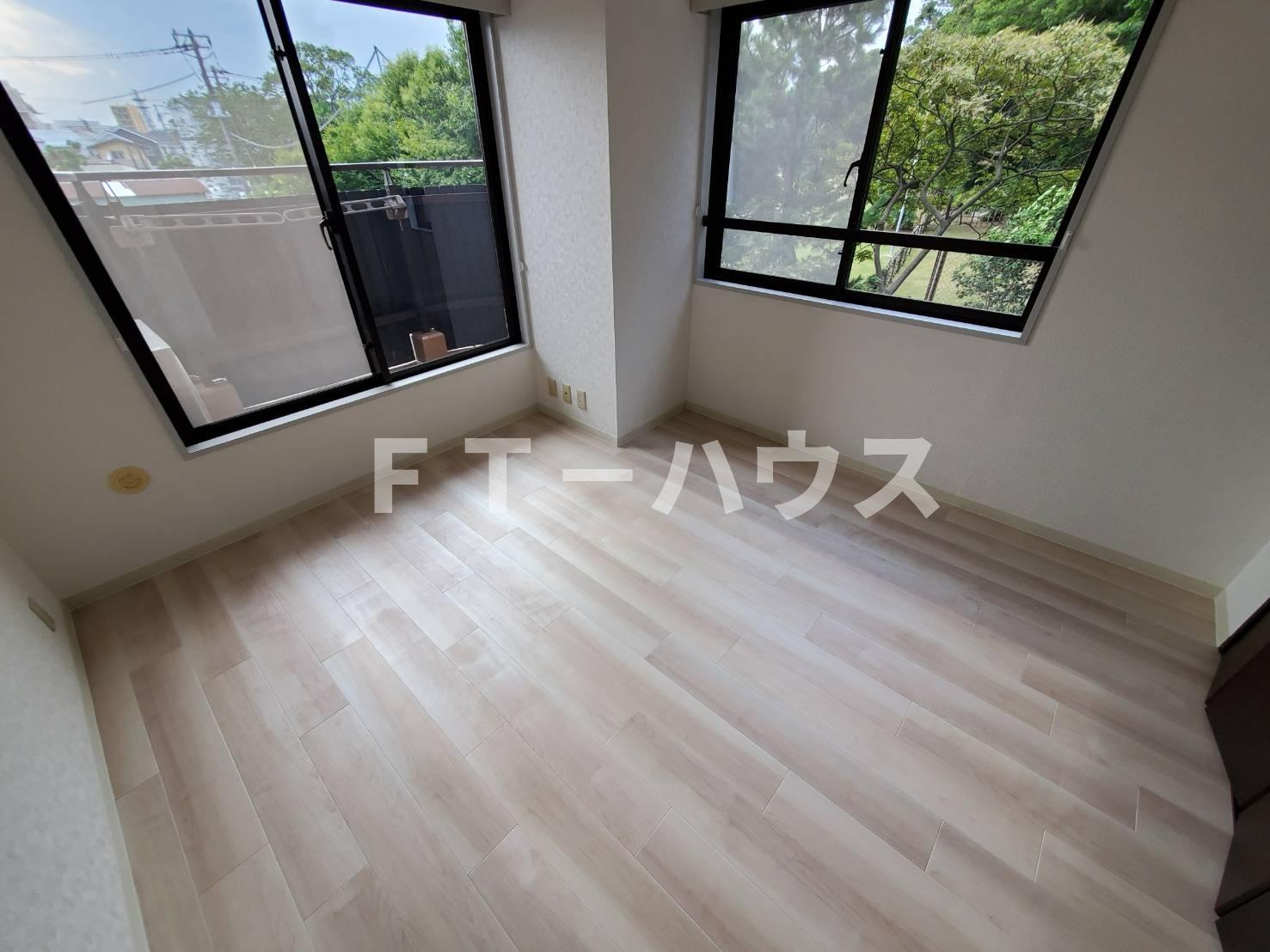 フェリス鷺沼の居間・リビング