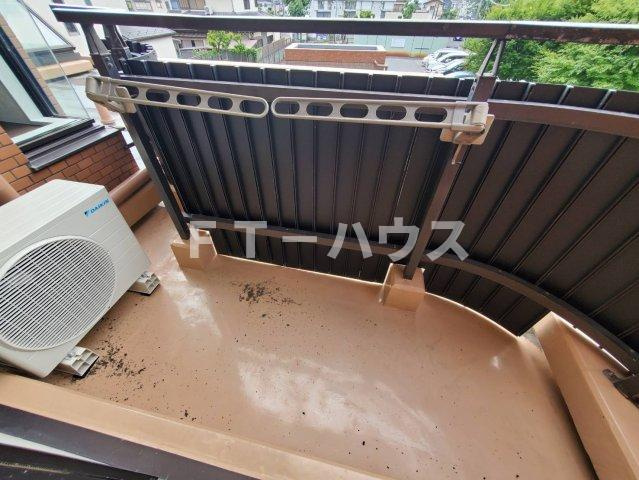 フェリス鷺沼のバルコニー