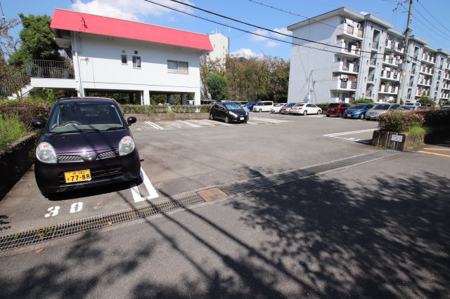 【駐車場】 | 泉北原山台団地　1号棟