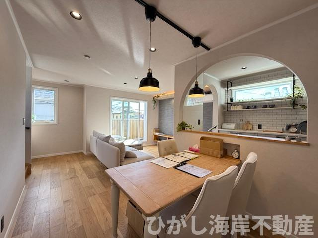 茅ヶ崎市本村１丁目　新築戸建の居間・リビング|16.7帖　LDK