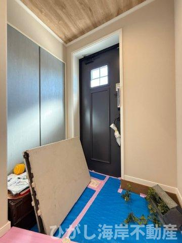 茅ヶ崎市本村１丁目　新築戸建の玄関|玄関