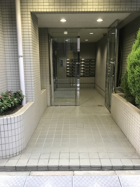 第二佐々木ビルのエントランス