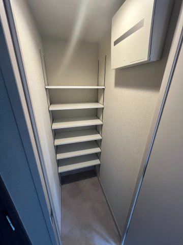 JMFレジデンス新板橋の玄関