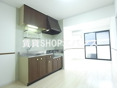 【居間・リビング】 | ハイツカテリーナⅠ号棟 | おしゃれなリビングです