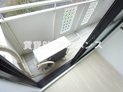 【バルコニー】 | ハイツカテリーナⅠ号棟 | 暖かな日差しのふりそそぐバルコニー