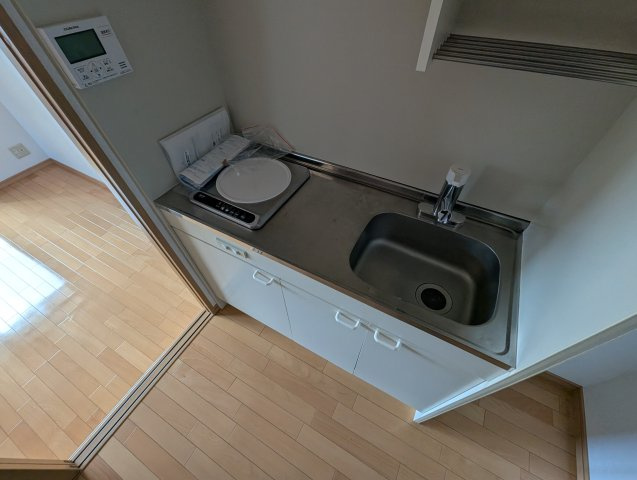 セレスト川西のキッチン