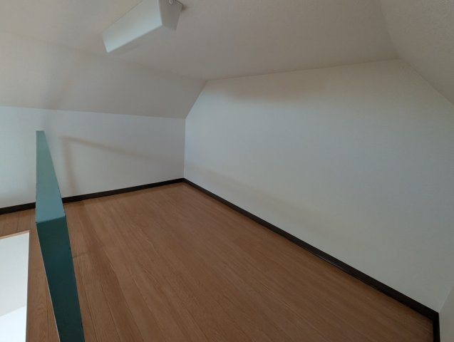 セレスト川西の内装