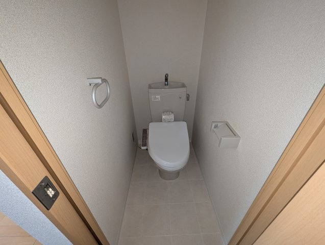 セレスト川西のトイレ