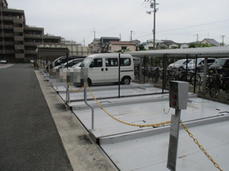 【駐車場】 | ファミールハイツ上野芝２番館 | 和室とリビングを繋げてさらに広く使っていただけますよ♪親戚や友人が集まった時に便利ですね！