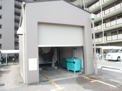 【その他】 | ファミールハイツ上野芝２番館 | 【閑静な住宅地でのびのび子育て】閑静な住宅地で子育て家族にピッタリ。毎日のお散歩も快適な緑に恵まれたエリアです。