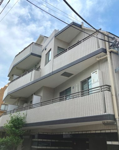 グランジュール明大前の外観