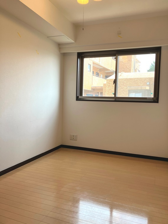 グランジュール明大前の居間・リビング