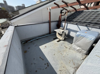 【バルコニー】 | 大阪市港区夕凪2丁目　中古戸建 | バルコニーから市街地を一望できます♪