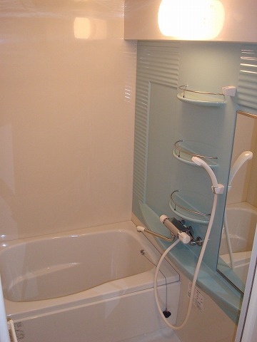 エンクレスト渡辺通南の浴室