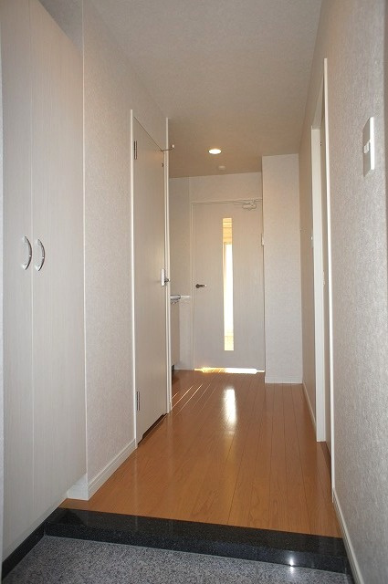 エンクレスト薬院Ⅲの玄関