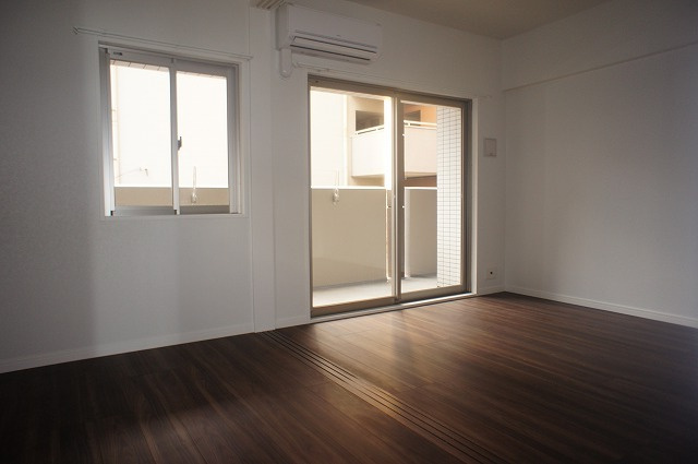 エンクレスト天神SIDEの居間・リビング