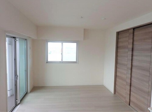 サーパス博多サウスガーデンの居間・リビング|リビングダイニング